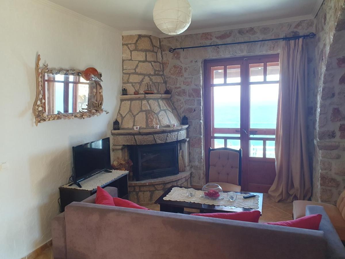 Nireas : Stone Villa Orthoniai Екстер'єр фото