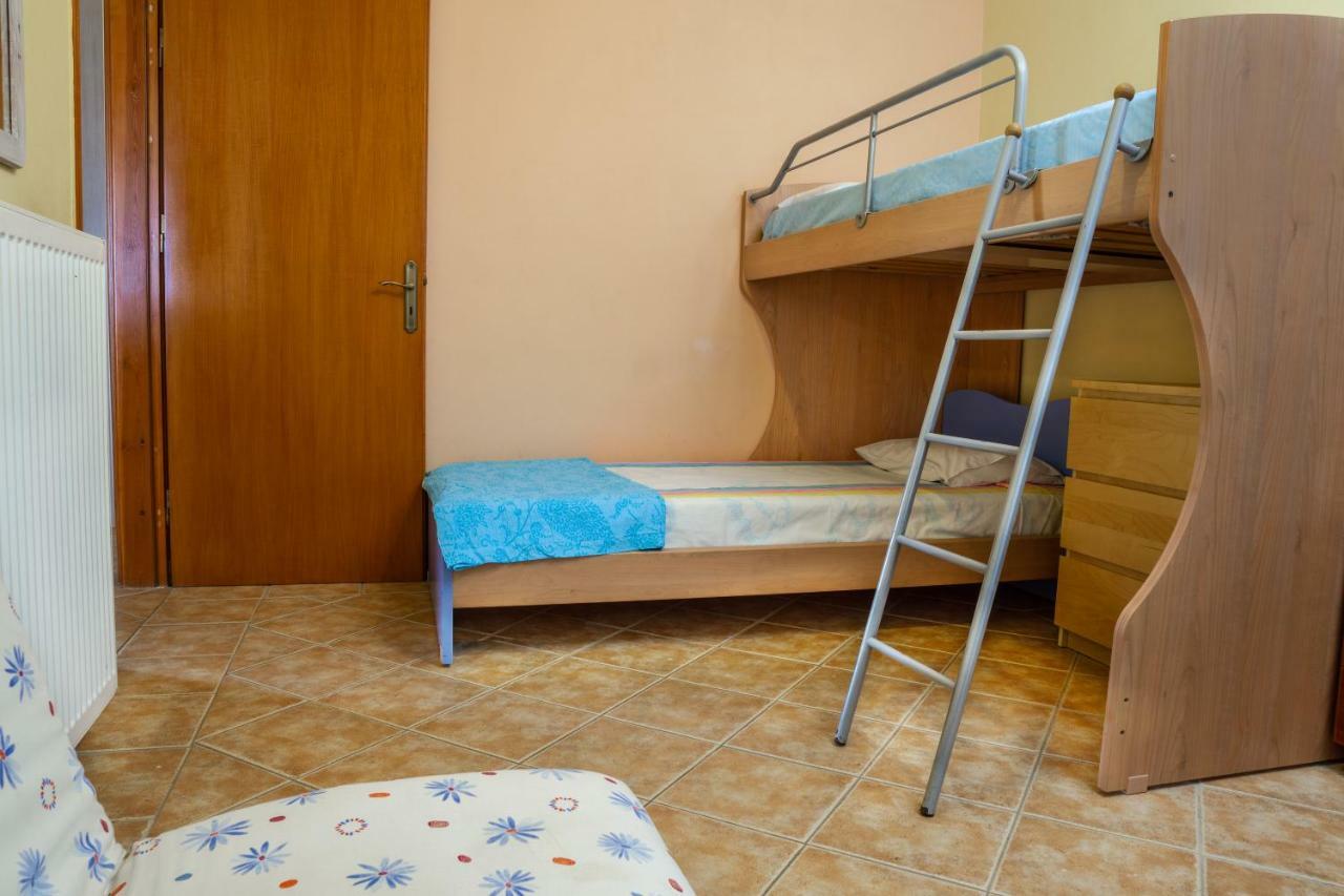 Nireas : Stone Villa Orthoniai Екстер'єр фото