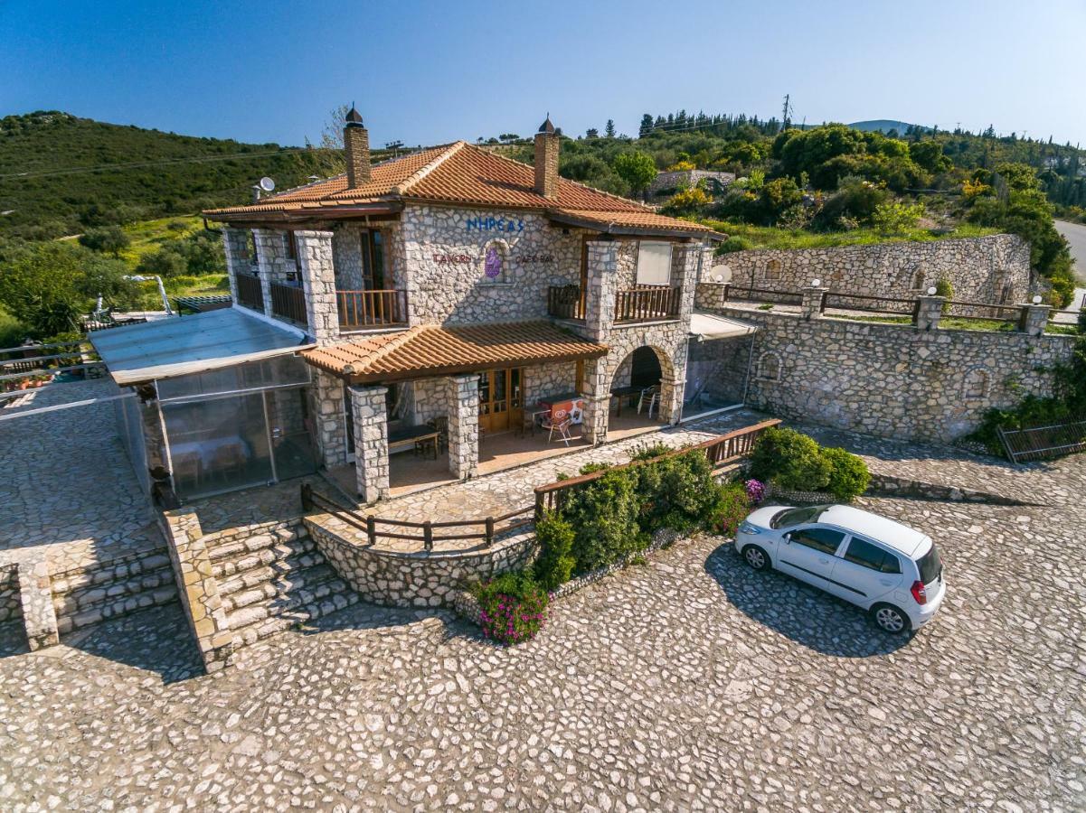 Nireas : Stone Villa Orthoniai Екстер'єр фото